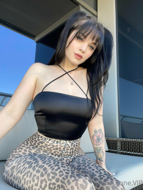 skinny brunette onlyfans naked image