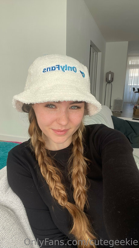 oiled ebony onlyfans hd picture