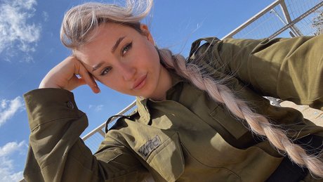 milf pantyhose onlyfans free porn galleries