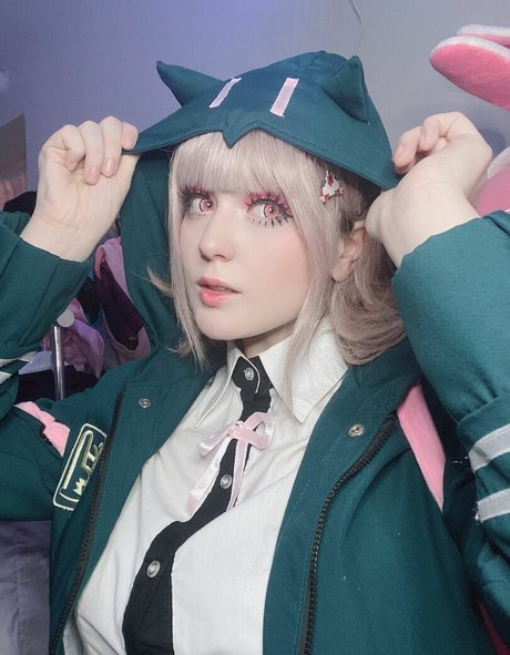 first time threesome onlyfans hot pictures