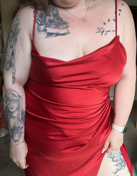 yourtattooedsecret naked model pic