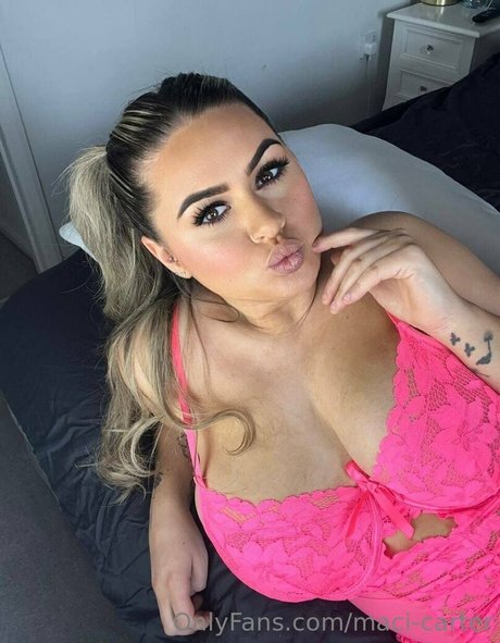 nerdy teen onlyfans erotic images