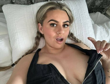 old young lesbian onlyfans sexy img