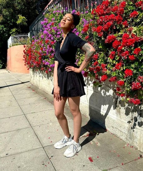 cheating onlyfans art naked pic