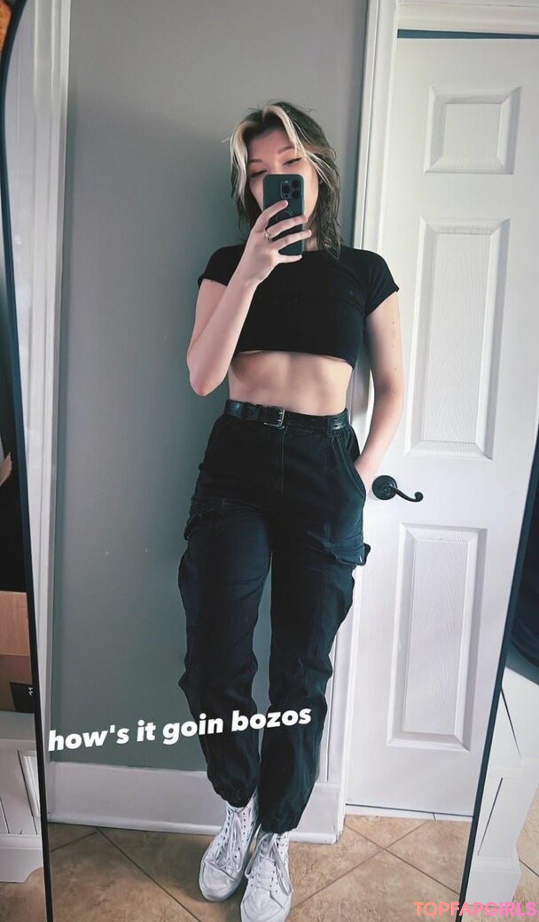 ElainaExe free actress image