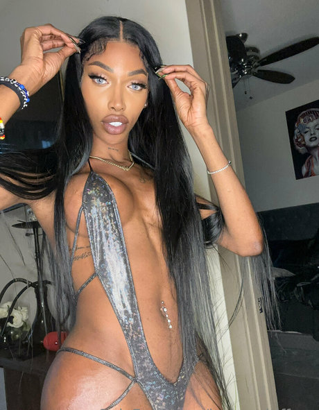 topless beach onlyfans art porn archive