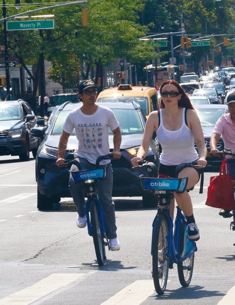 brunette petite onlyfans hot naked photos