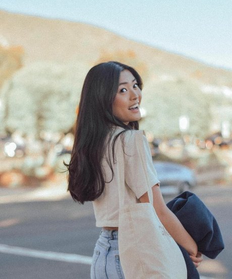 Ashley Liao beautiful actress photo