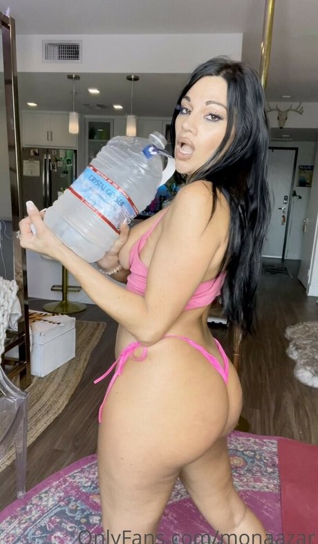 monaazar high quality pornstar pic