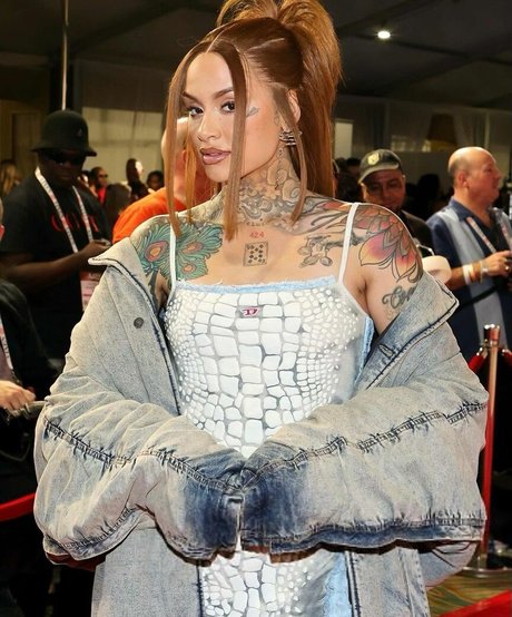 Kehlani model high quality pics