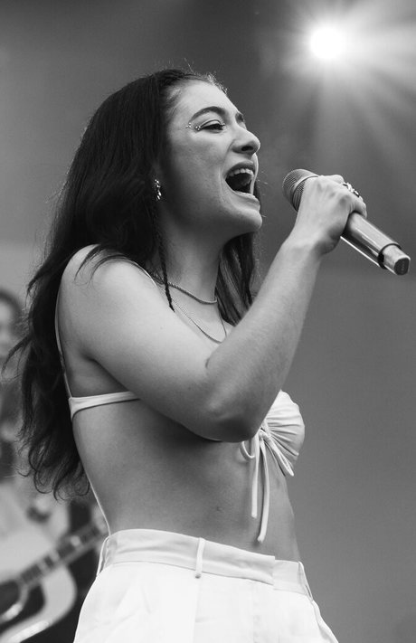 Lorde exclusive pornstar gallery