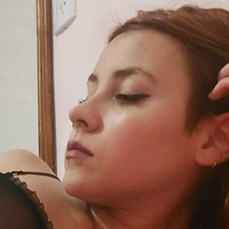 young girls onlyfans free photos