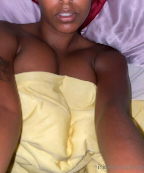 hickiesnbubbles free model pic