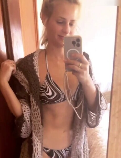 petite trans onlyfans exclusive pics