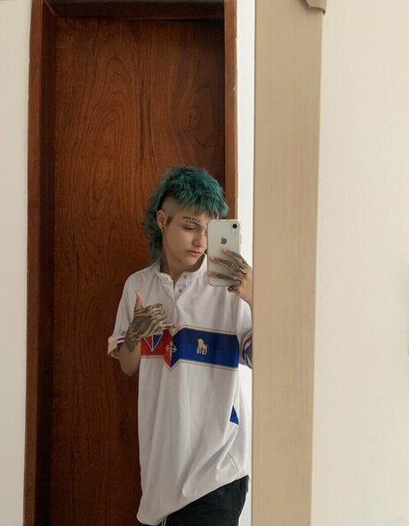 Alef Passarinho star porn image