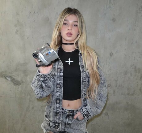 Abby Paradise art actress pic