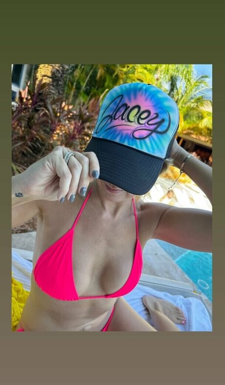 asian lesbian onlyfans top pics