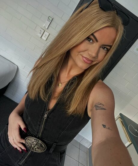 beautiful japanese onlyfans free img