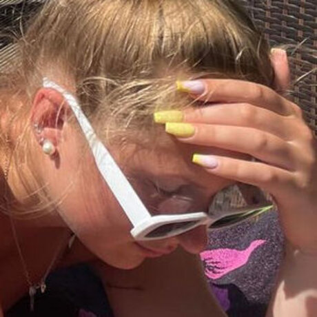 Emma Louisa hot star picture