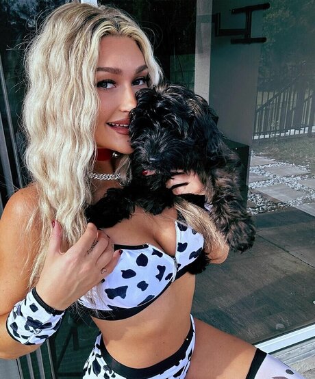 asian shemale onlyfans hot sexy photo