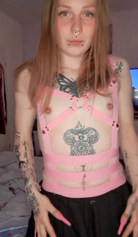 x no interest x star nude img