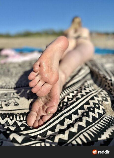 eat4feet erotic star photos