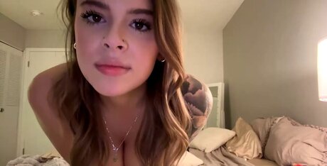 skylarmilosh pornstar nude image