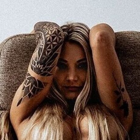 akinna model xxx photo