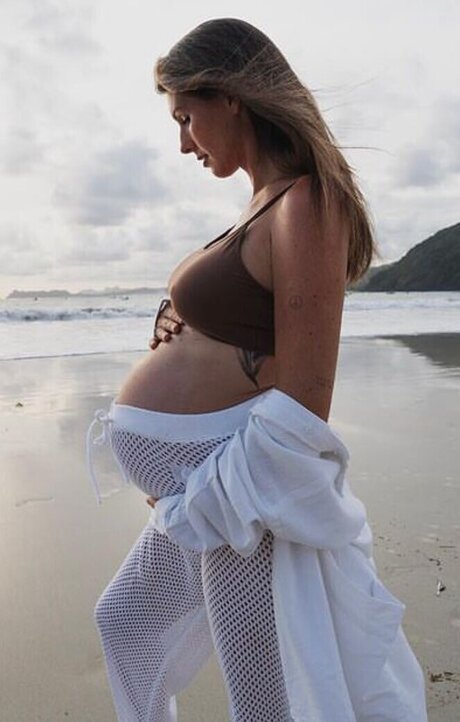 spanking onlyfans pretty img