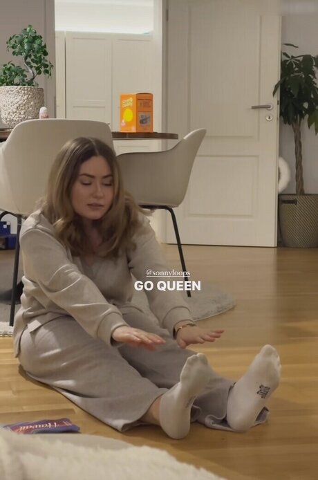 Sonny Loops hd model photo