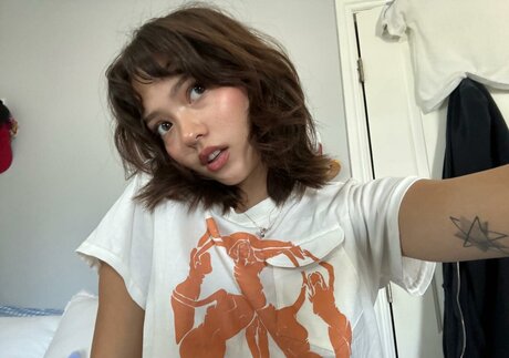 Kennedie Nguyen pretty model picture