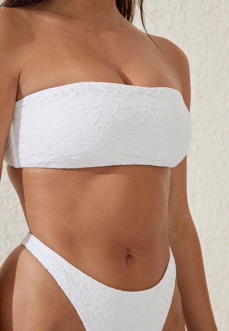 Stephanie Mandich Images