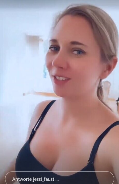 wife blowjob onlyfans nudes photos