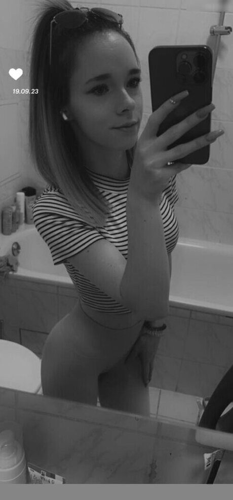 chubby nude onlyfans top archive