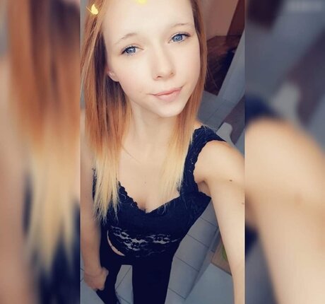 famous midget onlyfans pornographic image