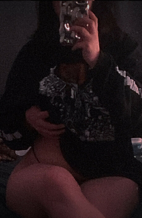 bl00dyh4nd erotic star galleries