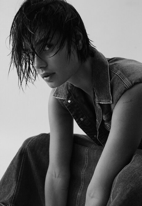 old young lesbian onlyfans top photo