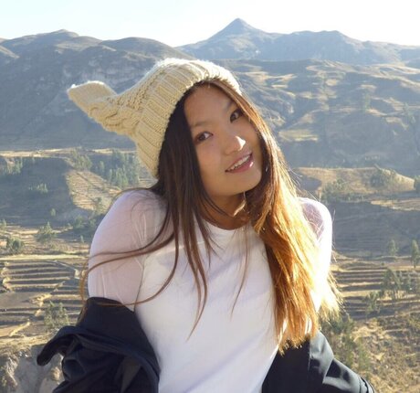 Mimee Xu beautiful model image