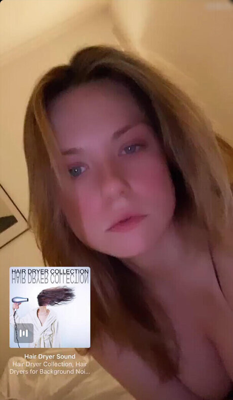 girlfriend onlyfans hot nude pic