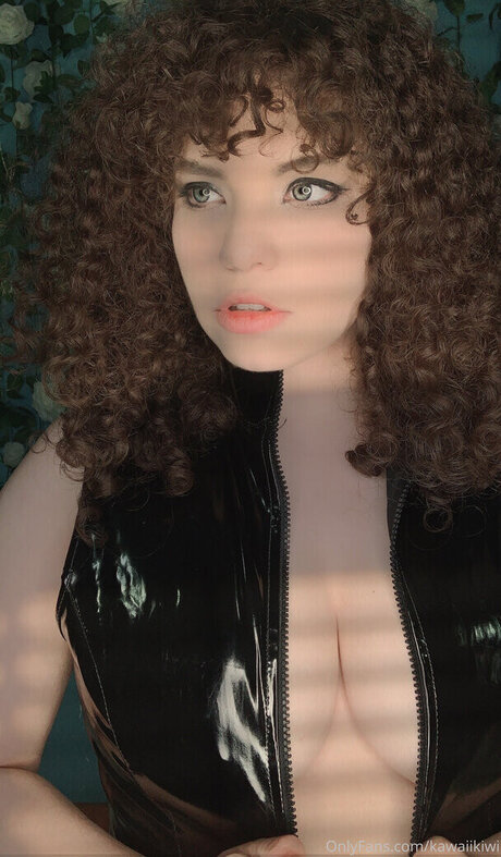 Kawaiikiwicosplay sex star image