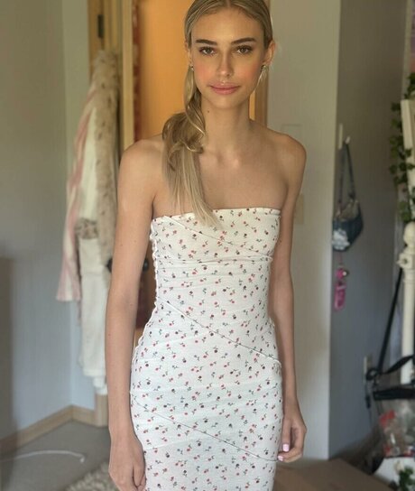 Claire Jameson pornstar art photos