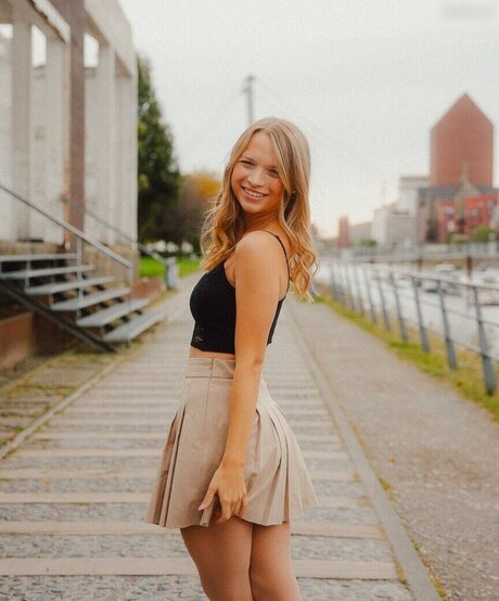 50 years old onlyfans exclusive photo