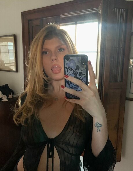 hairy pussy onlyfans pornographic image