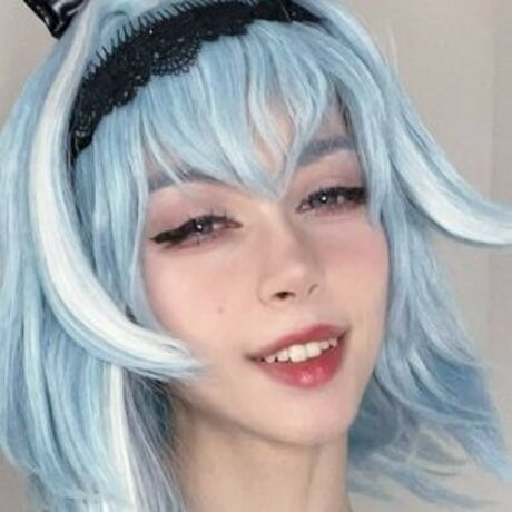 Duckie Cos star beautiful images