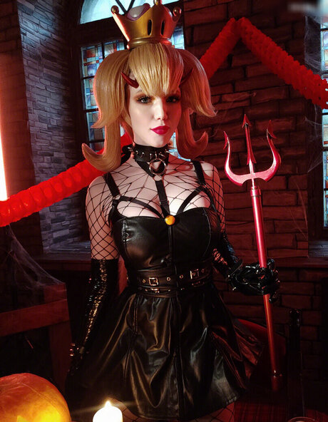 Lada Lyumos naked pornstar images