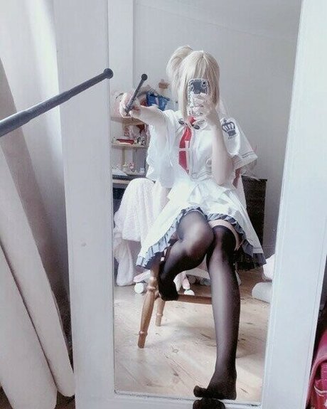 nadecola9 erotic actress image