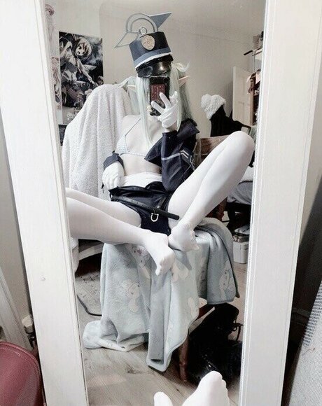 nadecola9 art actress archive