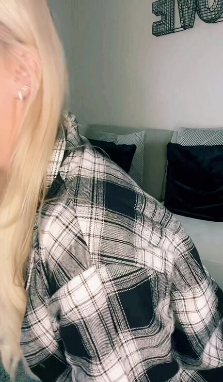 pointy tits onlyfans free archive