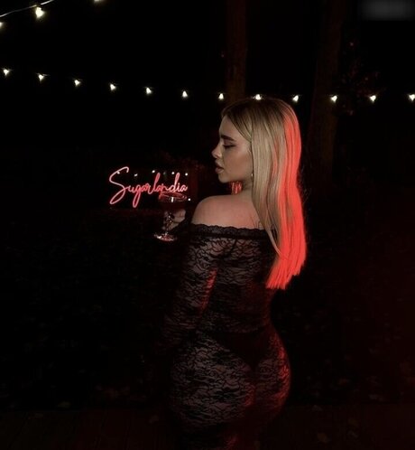 milf strip onlyfans sexy naked pics