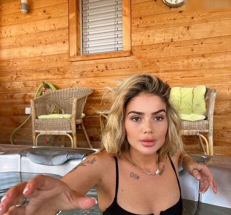 Loredana Zefi erotic pornstar pic